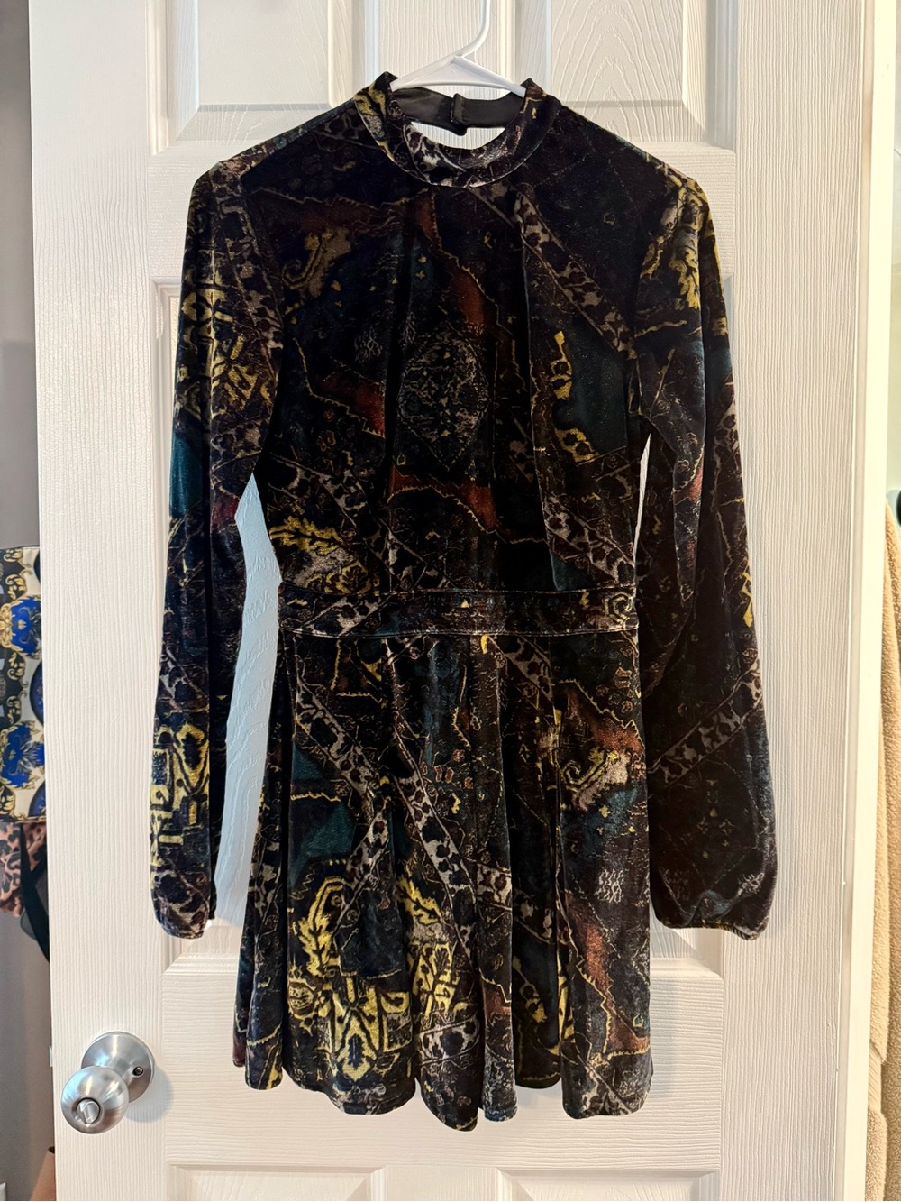 Free People Velvet Long-Sleeve Patterned Mini Short Romper Size 0
